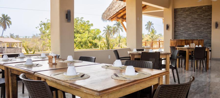 Playa Blanca Zihuatanejo Cafe 